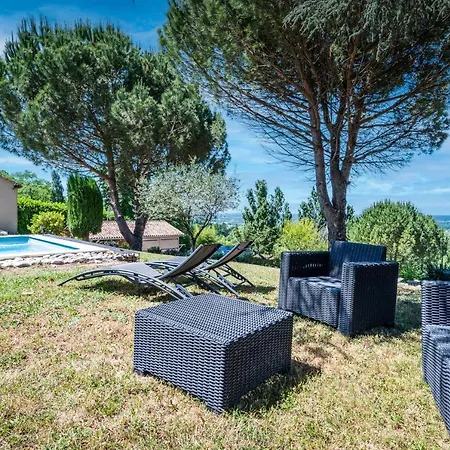 Holiday home Maison Avec Piscine 2-4 Pax